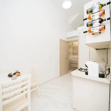 La Piazzetta Boutique سكالا