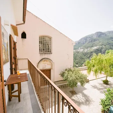 La Piazzetta Boutique *